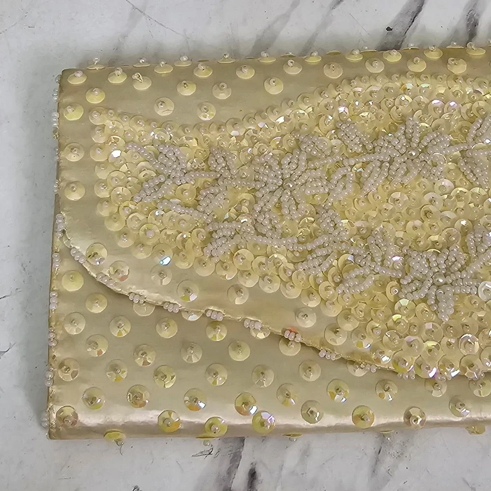 Vintage Ivory‎ Beaded Satin Clutch Purse Handmade Hong Kong Bridal Evening Bag